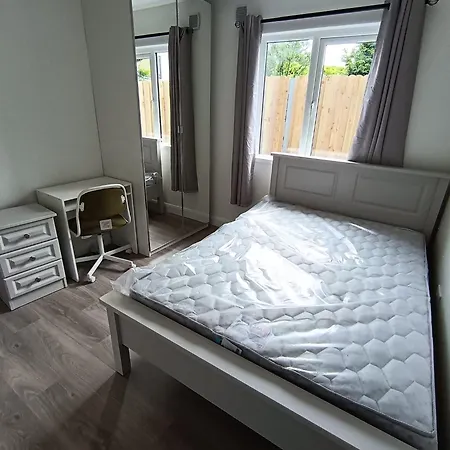 Апартаменты Myothernest - Convenient 2-bedroom In Дублин